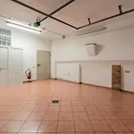 Terrazza Su Con Garage Apartment *